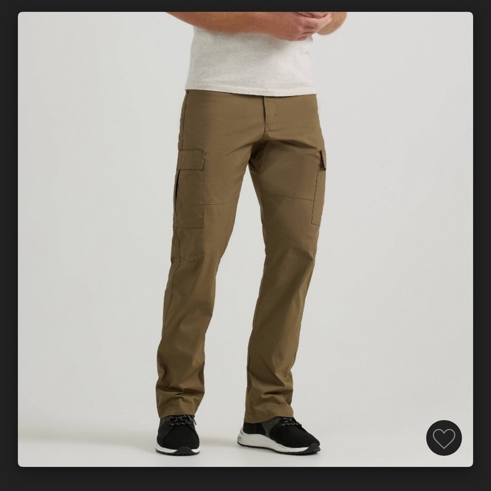 Wrangler ATG Men's Range Cargo Pant Khaki Straight Leg Size 38x32 Brand New Tags
